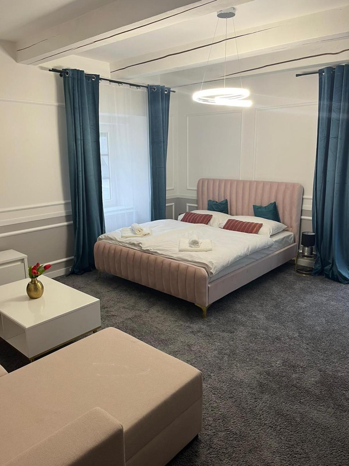 Boutique Hotel Posta Rl Oravsky Podzamok Exteriör bild