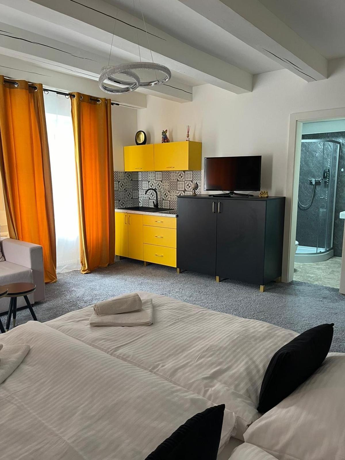Boutique Hotel Posta Rl Oravsky Podzamok Exteriör bild