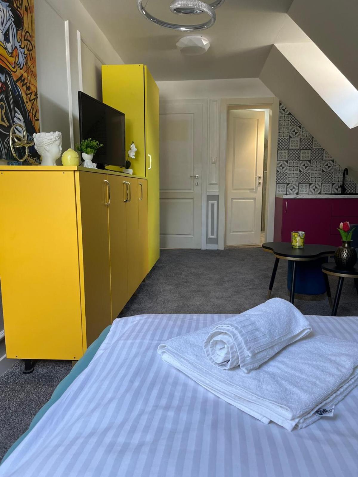Boutique Hotel Posta Rl Oravsky Podzamok Exteriör bild