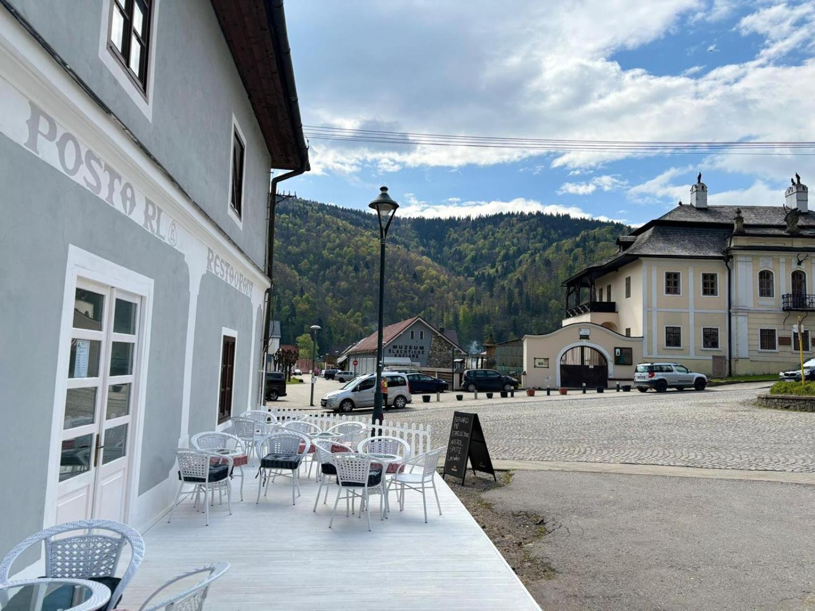 Boutique Hotel Posta Rl Oravsky Podzamok Exteriör bild